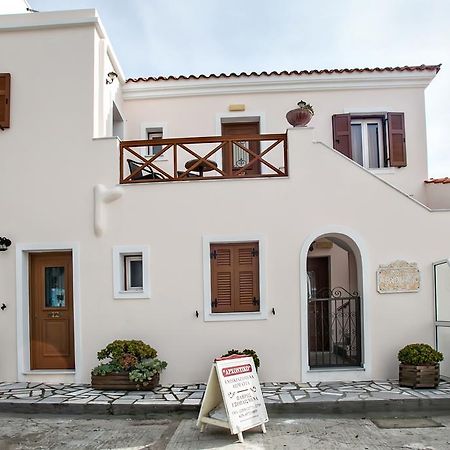 Arxontiko Hotell Tínos Exteriör bild