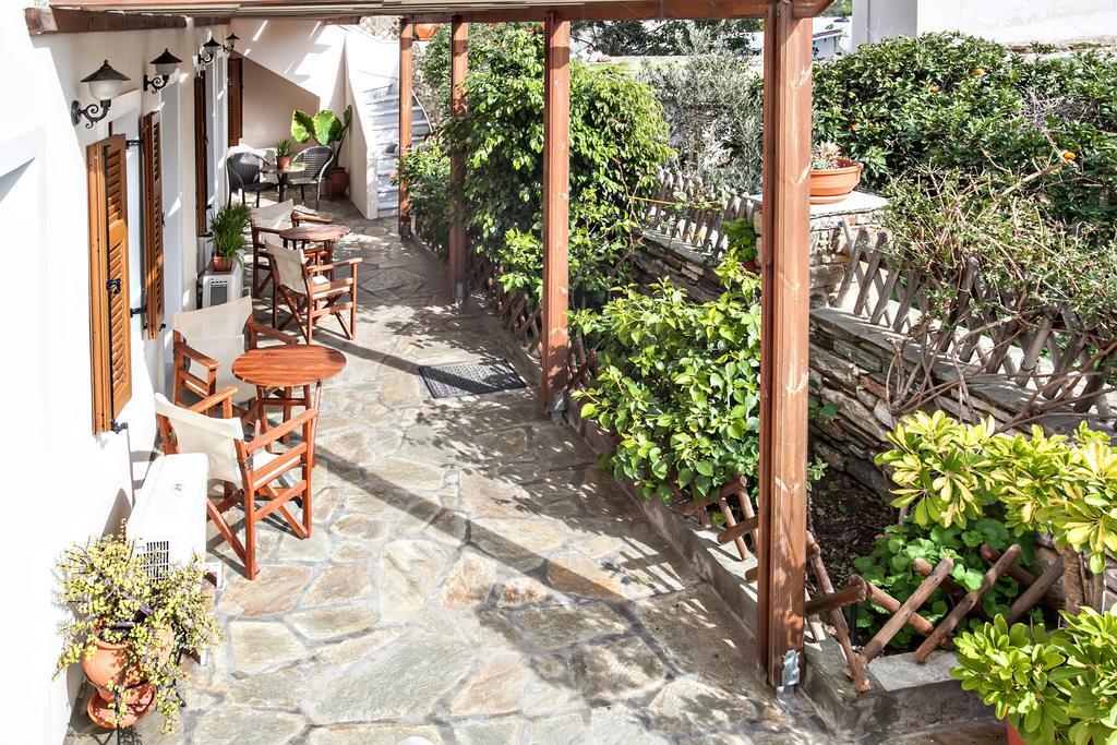 Arxontiko Hotell Tínos Exteriör bild