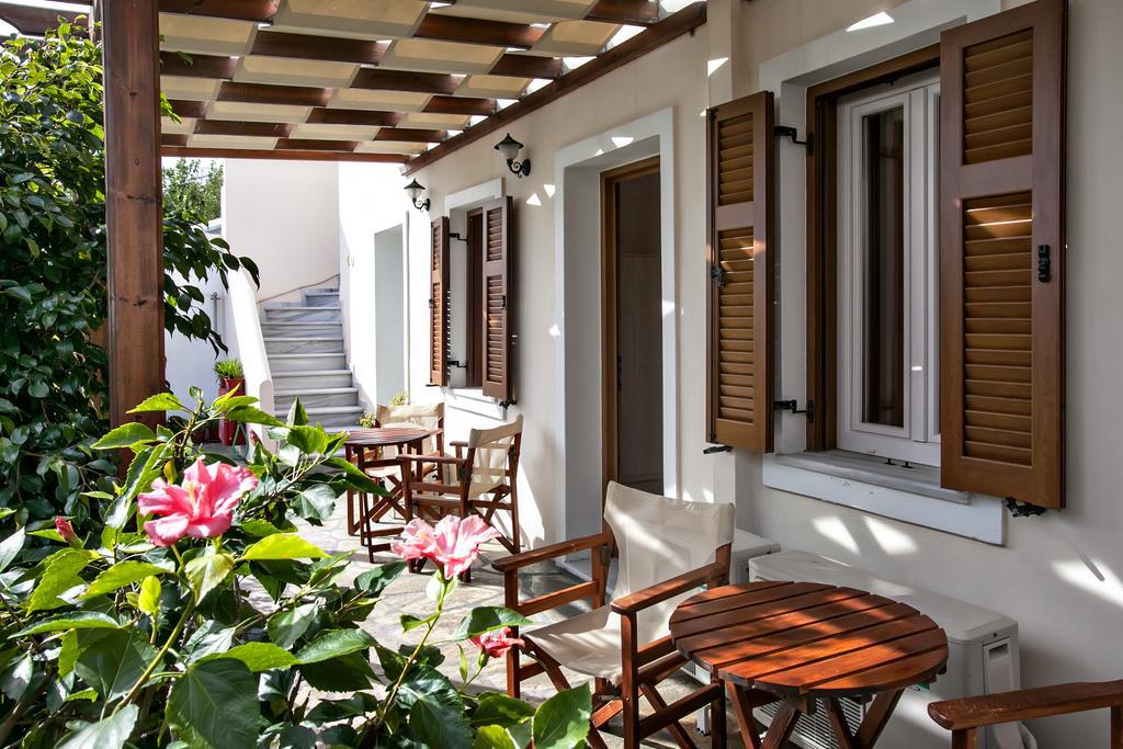Arxontiko Hotell Tínos Exteriör bild