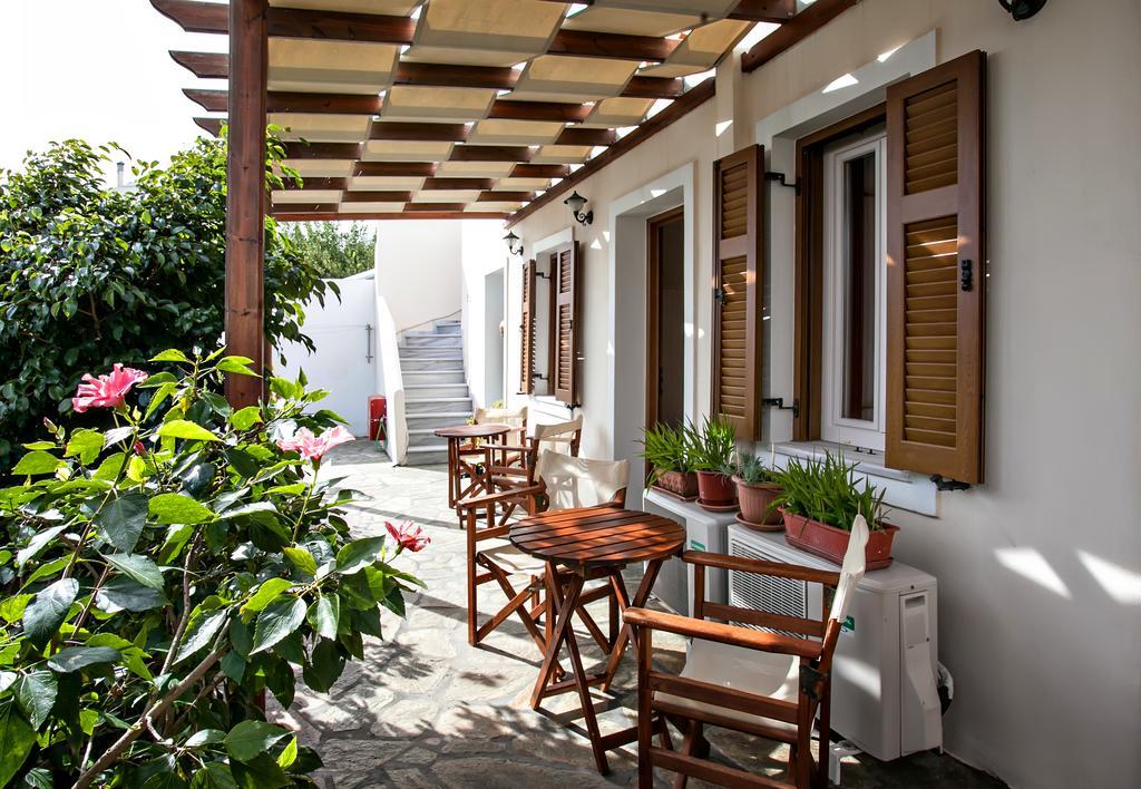 Arxontiko Hotell Tínos Exteriör bild