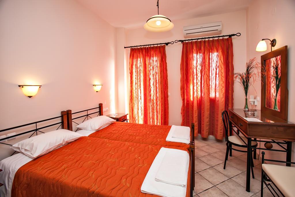 Arxontiko Hotell Tínos Exteriör bild