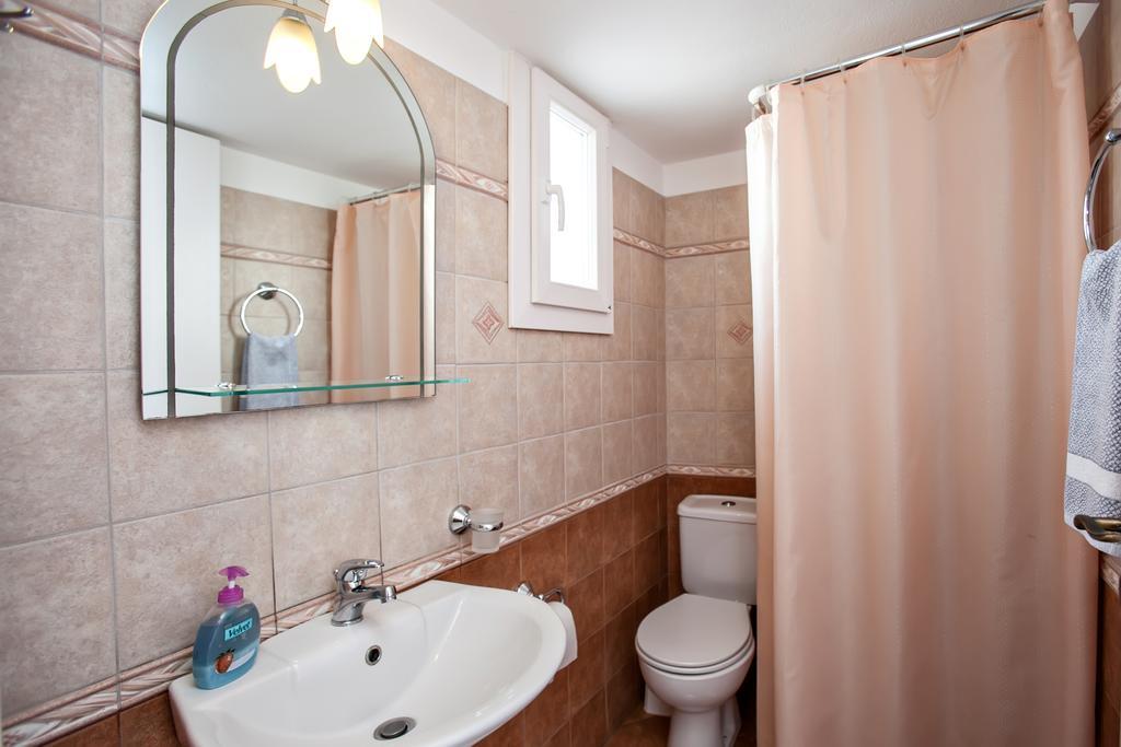 Arxontiko Hotell Tínos Exteriör bild