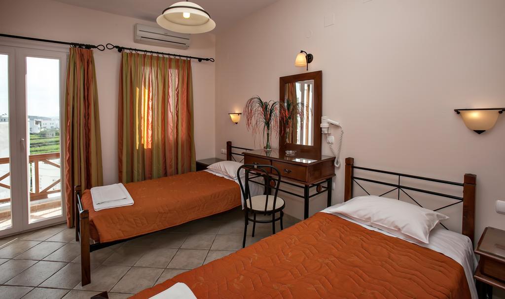 Arxontiko Hotell Tínos Exteriör bild